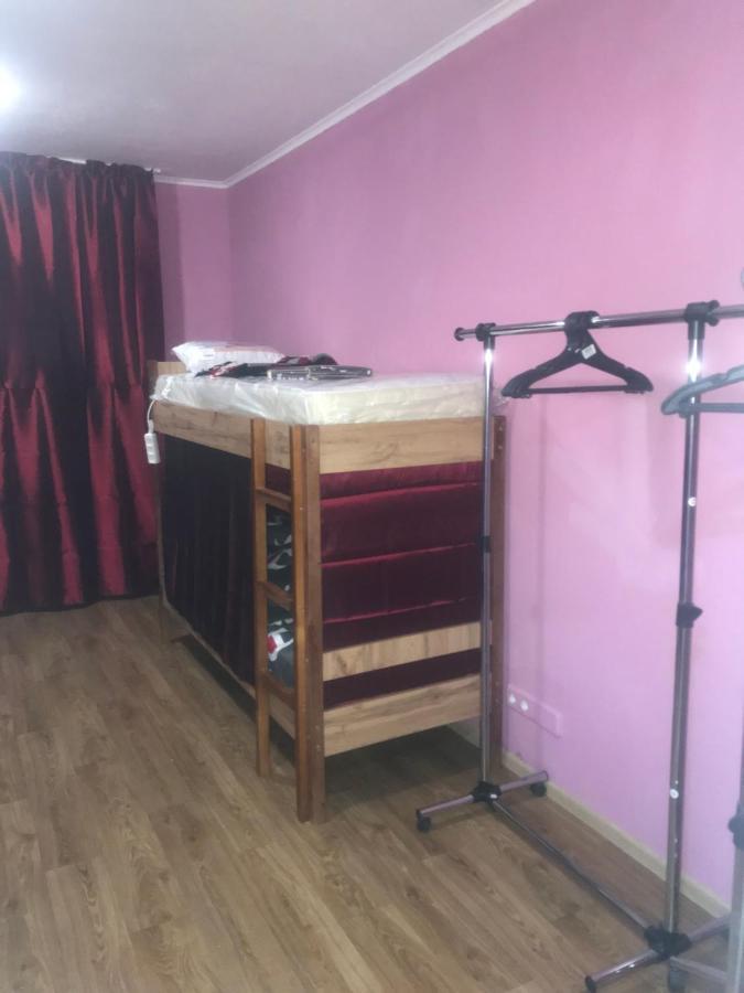 Ararat-Borschagovskaya Hostel Kyiv Eksteriør billede